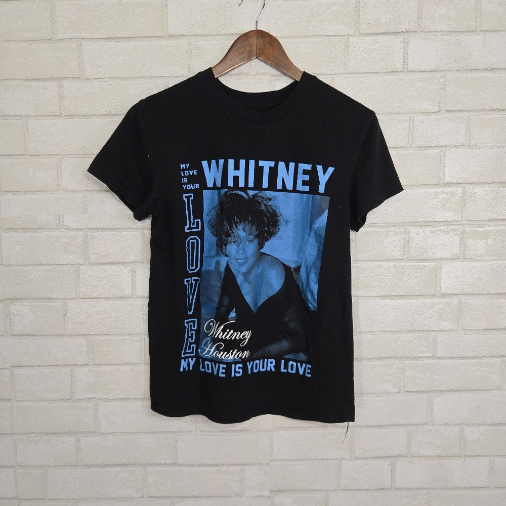 Whitney Houston graphic‎ tee